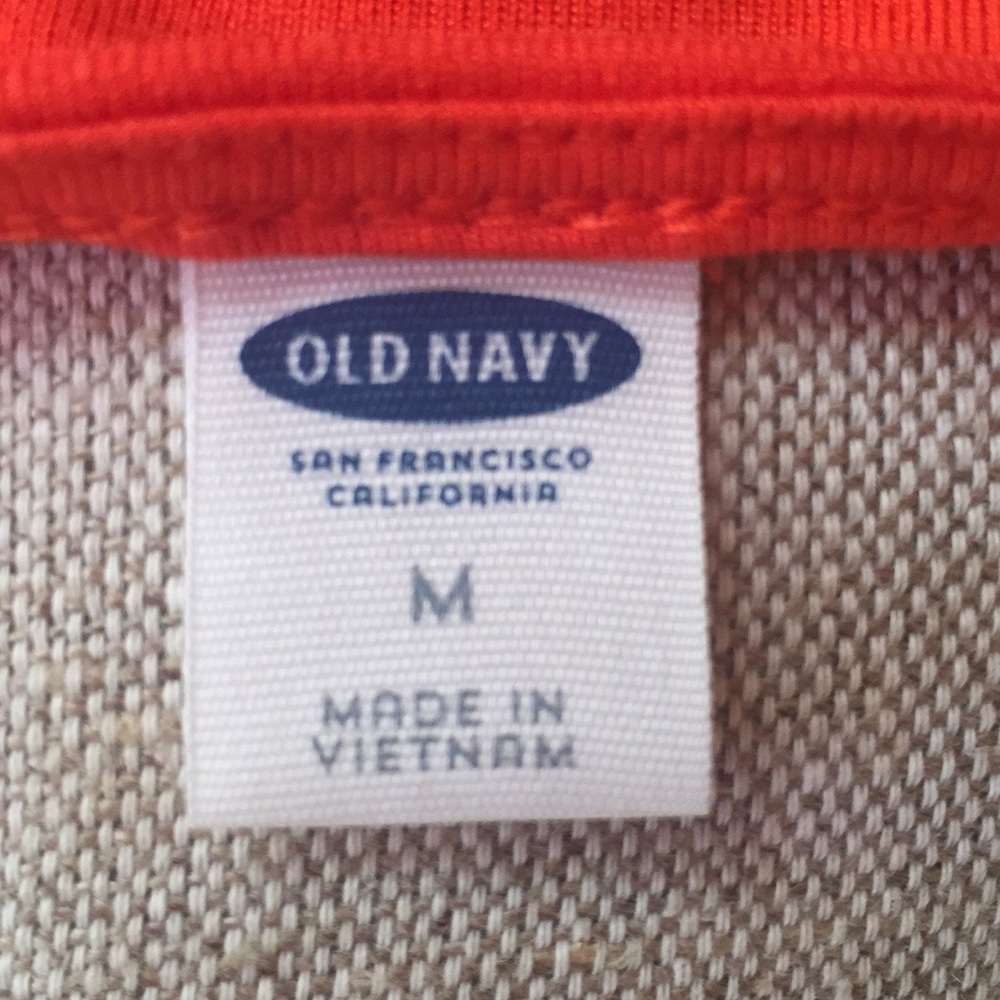 Medium Old Navy sleeveless top - Picture 5 of 5